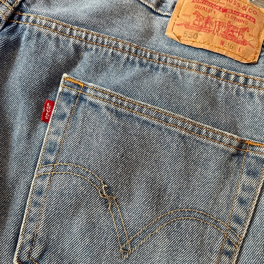 550 Relaxed Fit Shorts